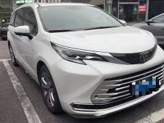 Toyota Sienna 2.5L Hybrid Platinum Edition - ფოტო 1