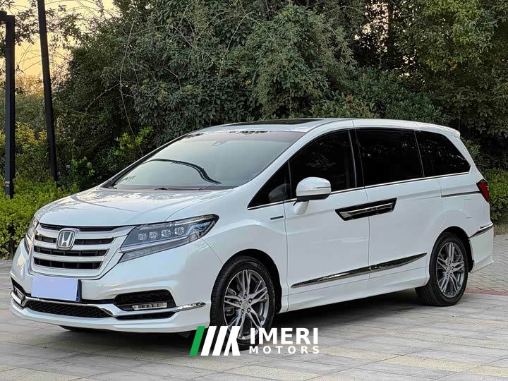 Honda Elysion 2.0L Hybrid Luxury