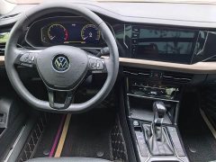Volkswagen Passat 330TSI Luxury - ფოტო 14