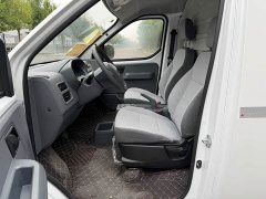 Wuling Yangguang 2024 300km Practical Sealed Window Version 60kW - ფოტო 6