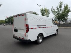 Wuling Yangguang 2024 300km Practical Sealed Window Version 60kW - ფოტო 8