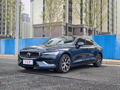 Volvo S60 B4 Smart Luxury Edition - ფოტო 1