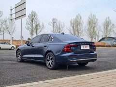 Volvo S60 B4 Smart Luxury Edition - ფოტო 7