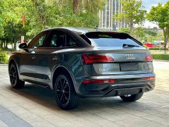 Audi Q5L Sportback Facelift 40 TFSI Luxury - photo 4