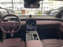NIO ET5T 75kWh Touring - фото 6