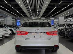 Toyota Camry 2.0G Luxury - ფოტო 4