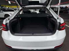 Skoda Superb TSI280 DSG Prestige - ფოტო 10