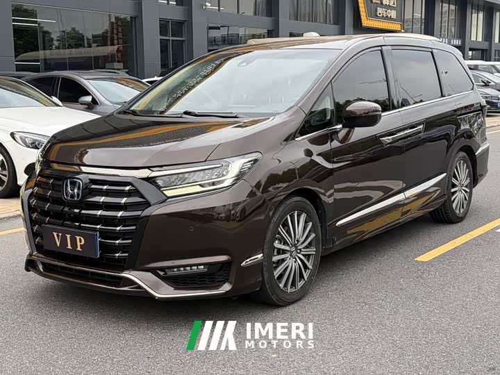 Honda Odyssey 2.0L e:HEV Premium - ავტომობილი ჩინეთიდან