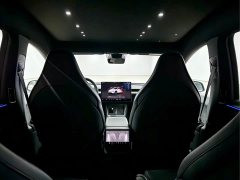 Tesla Model Y L Long Range All-Wheel Drive - ფოტო 12