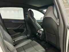 Tesla Model Y L Long Range All-Wheel Drive - ფოტო 13