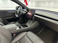 Tesla Model Y L Long Range All-Wheel Drive - ფოტო 14