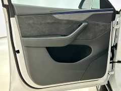 Tesla Model Y L Long Range All-Wheel Drive - ფოტო 6
