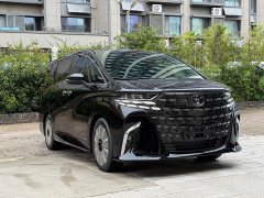 Toyota Alphard 2.5L Automatic - ფოტო 3