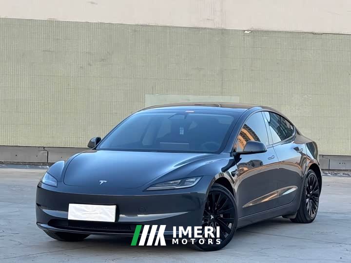 Tesla Model 3 Rear-Wheel Drive