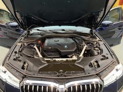 BMW 5 Series Facelift 525Li M Sport Package - ფოტო 18