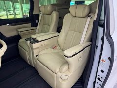 Toyota Alphard Hybrid 2.5L Premium Edition - ფოტო 5