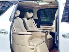 Toyota Alphard Hybrid 2.5L Premium Edition - ფოტო 15