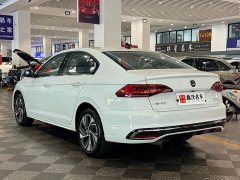 Volkswagen Bora 200TSI DSG Comfort Pro - ფოტო 3