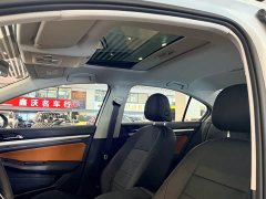Volkswagen Bora 200TSI DSG Comfort Pro - ფოტო 6
