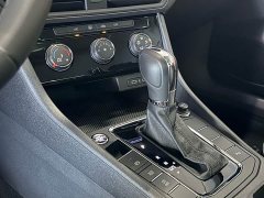 Volkswagen Bora 200TSI DSG Comfort Pro - ფოტო 9