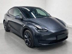 Tesla Model Y Rear-Wheel Drive - photo 3