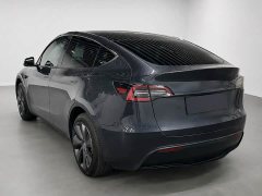 Tesla Model Y Rear-Wheel Drive - photo 8