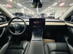 Tesla Model Y Rear-Wheel Drive - ფოტო 4