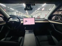 Tesla Model Y Standard Range RWD - ფოტო 3