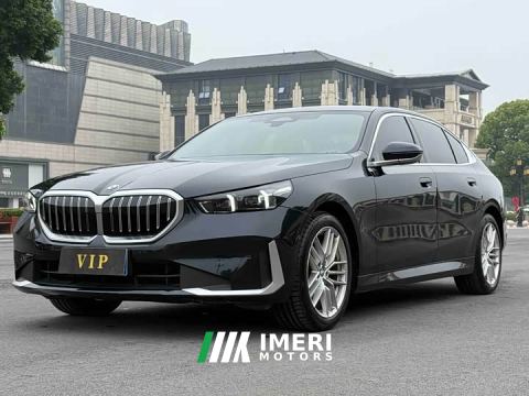 2024 BMW 5 Series 525Li Luxury Package