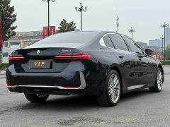 BMW 5 Series 525Li Luxury Package - ფოტო 9