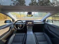 Tesla Model Y Rear-Wheel Drive - ფოტო 7