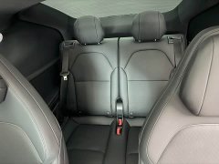 Tesla Model Y L Long Range All-Wheel Drive - ფოტო 12