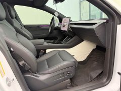 Tesla Model Y L Long Range All-Wheel Drive - ფოტო 14