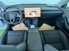 Tesla Model 3 Rear-Wheel Drive - ფოტო 7