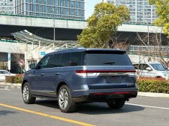 Lincoln Navigator 2022 3.5T Prestige Edition - ფოტო 4