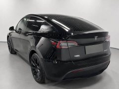 Tesla Model Y Standard Range RWD - ფოტო 9