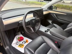 Tesla Model Y Long Range All-Wheel Drive - ფოტო 4