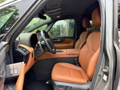Toyota Vellfire Crown Hybrid 2.5L Executive Premier Edition - photo 10