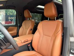 Toyota Vellfire Crown Hybrid 2.5L Executive Premier Edition - photo 12