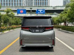 Toyota Vellfire Crown Hybrid 2.5L Executive Premier Edition - photo 4