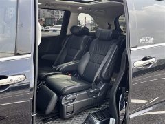 Honda Odyssey 2.0L Sharp Premium Edition - ფოტო 11