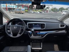 Honda Odyssey 2.0L Sharp Premium Edition - ფოტო 12