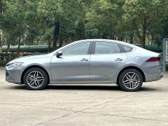 BYD Qin Plus Champion Edition DM-i 120KM Excellence - ფოტო 4