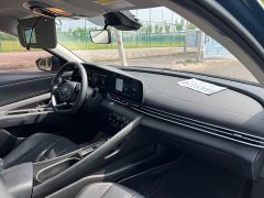 Hyundai Elantra 1.5L CVT Luxury - ფოტო 11