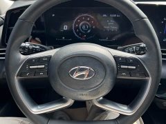 Hyundai Elantra 1.5L CVT Luxury - ფოტო 12