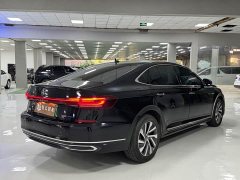 Volkswagen Passat Plug-in Hybrid 430PHEV Luxury Edition - ფოტო 9