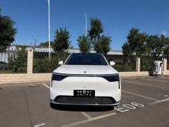 AITO M8 Pure Electric Max Six-Seat Long Range Edition (192-Channel LiDAR) - ფოტო 2