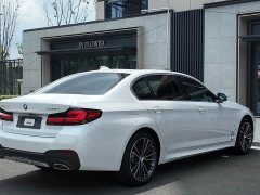 BMW 5 Series 530Li Premier M Sport Package - ფოტო 4