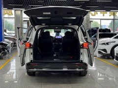 Toyota Sienna 2021 2.5L Hybrid Platinum Edition - ფოტო 4