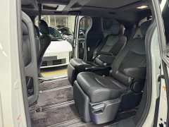 Toyota Sienna 2021 2.5L Hybrid Platinum Edition - ფოტო 5